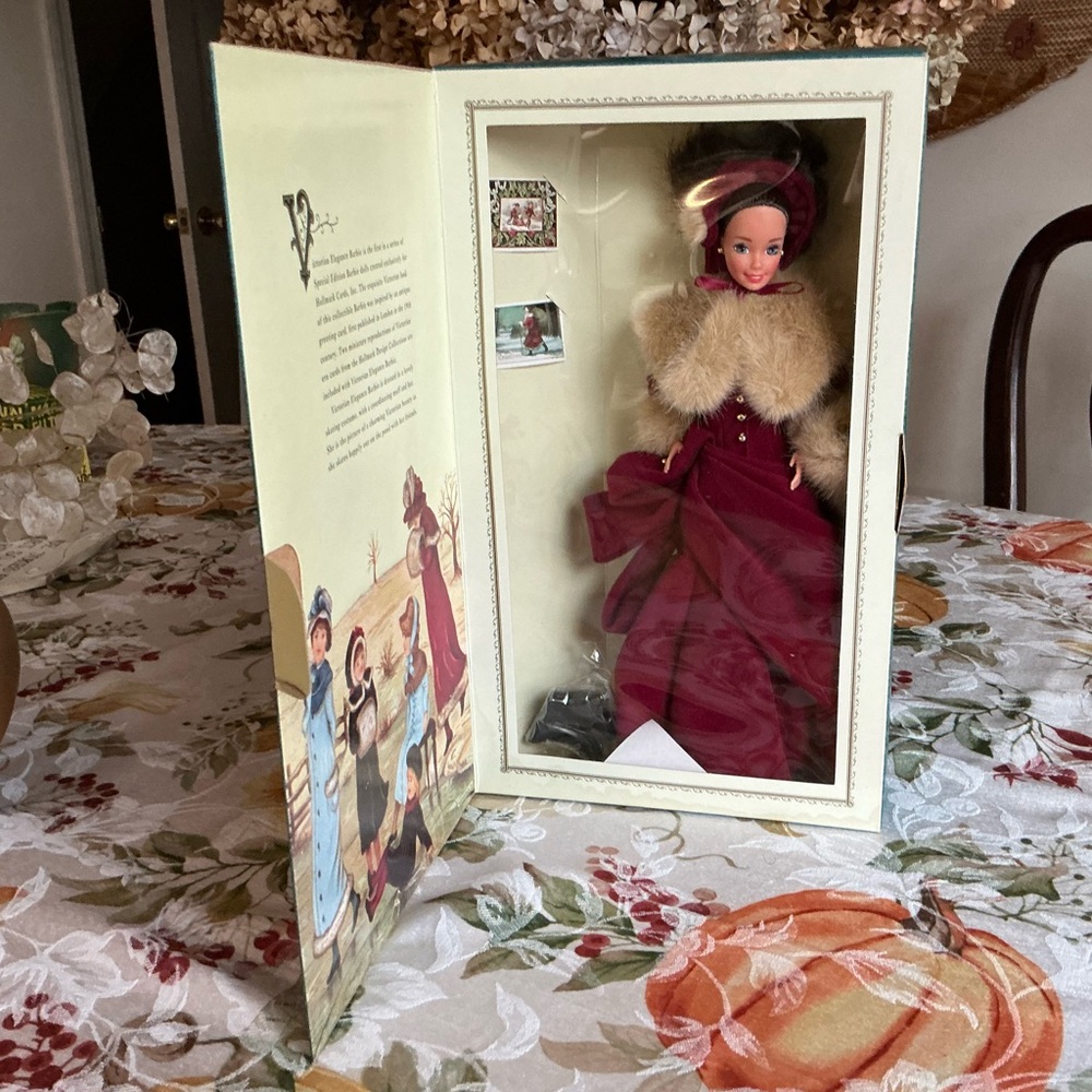 Barbie 1994 Victorian Elegance Mattel Doll Special Edition 1st in Series NIB